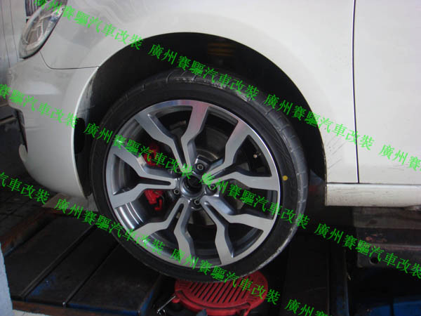 高爾夫GTI改裝紅色AP5200大四活塞作業