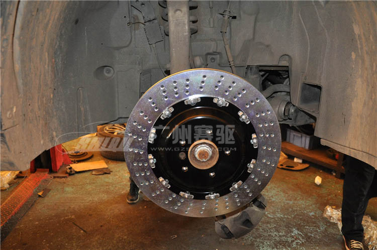 寶馬X6改裝brembo剎車碟盤