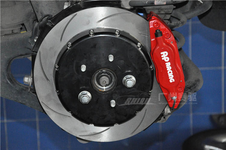 漢蘭達(dá)改裝升級AP8520大六活塞剎車套件前六后四