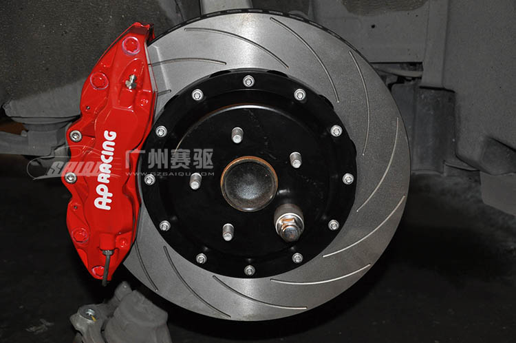 為改裝而生！銳志剎車升級英國AP剎車前六后四