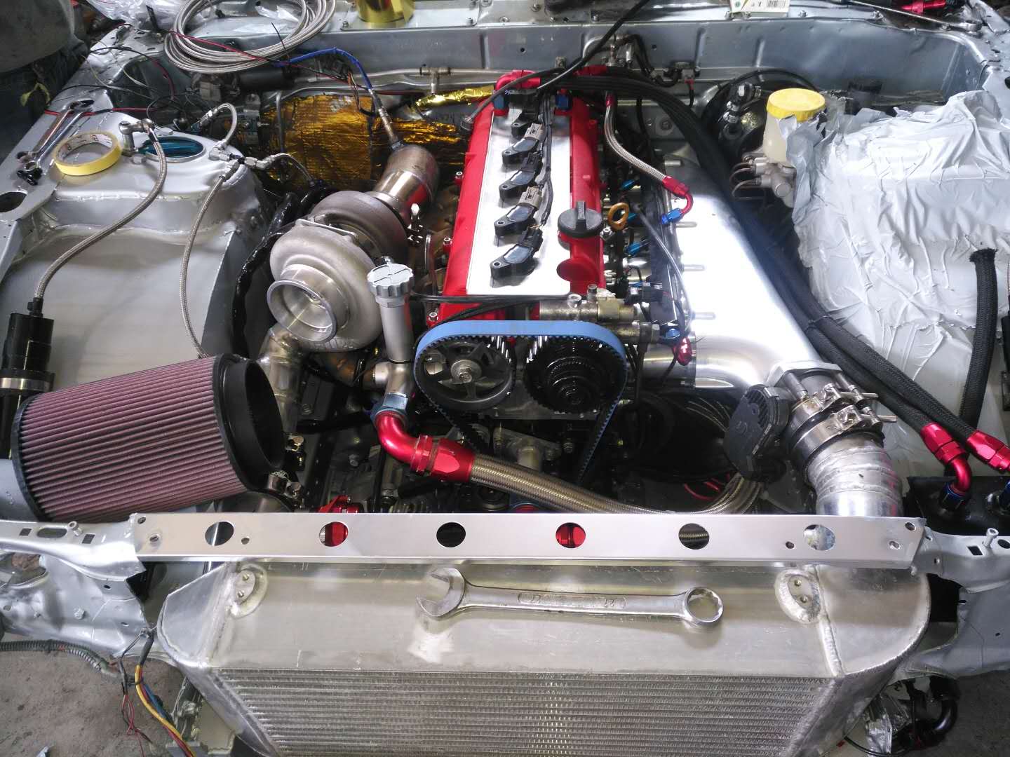 備戰北京D1漂移賽！1000匹馬力發動機