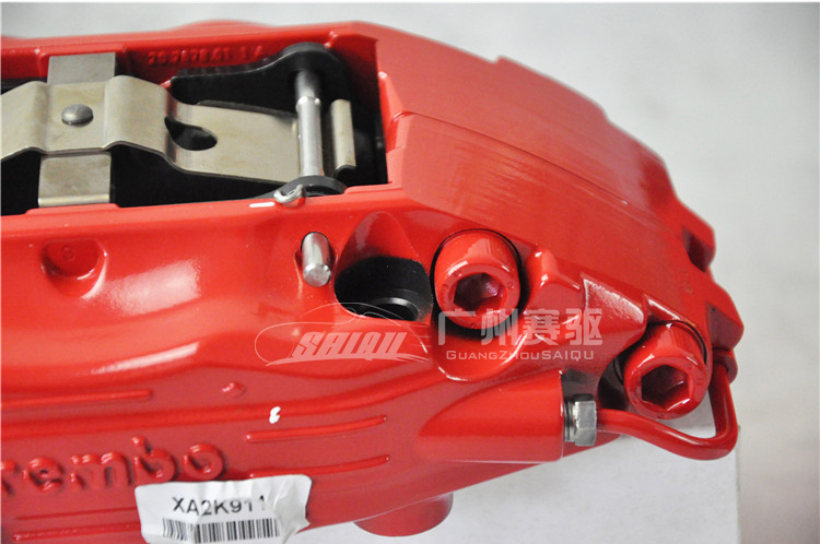 起亞K5升級(jí)BREMBO F50大四活塞卡鉗剎車(chē)套裝 K5專(zhuān)用4活塞鮑魚(yú) 提高行車(chē)安全